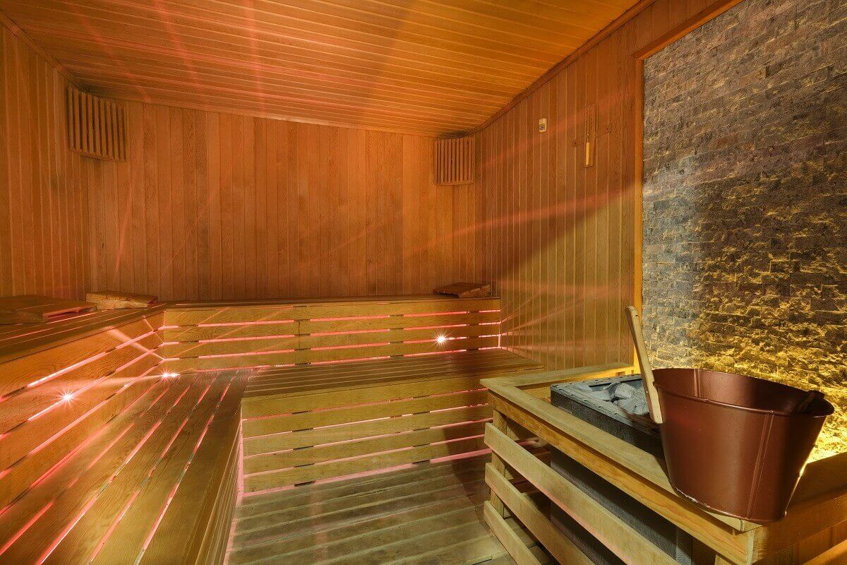 sauna-1.JPG